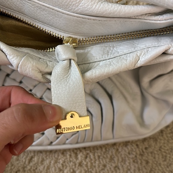 White Shoulder Bag - Picture 14 of 17